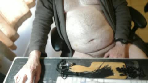 Snapshot of amslave4f chatting on June 27, 7:24 am amslave4f online show from June 27, 7:24 am