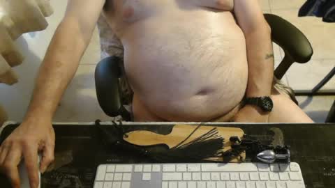 Snapshot of amslave4f chatting on July 18, 8:01 pm amslave4f online show from July 18, 8:01 pm