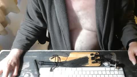 Snapshot of amslave4f chatting on July 22, 7:22 am amslave4f online show from July 22, 7:22 am