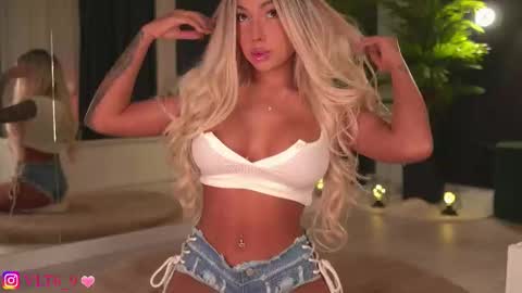    -------------   online show from December 16, 11:32 pm