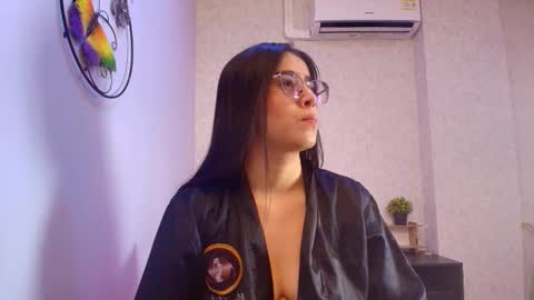 amy__wats0n online show from December 2, 7:09 pm