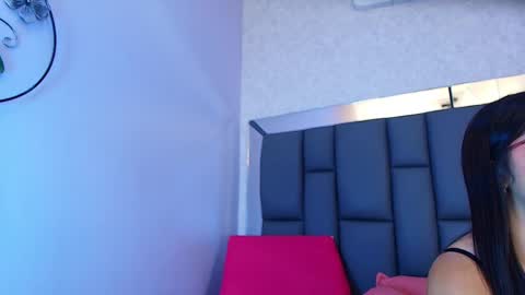 amy__wats0n online show from April 22, 7:15 pm