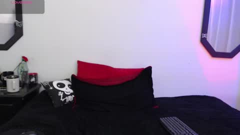 Amy online show from September 30, 3:39 pm