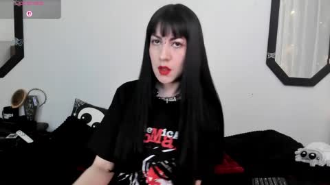 Amy online show from April 21, 3:39 pm