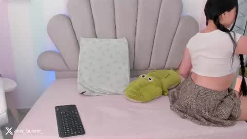 Amy online show from July 6, 10:01 pm
