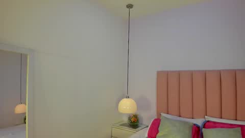 Snapshot of amy_ferreira chatting on November 16, 11:10 pm Aleja online show from November 16, 11:10 pm