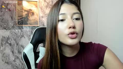 Snapshot of amy_innocent_ chatting on September 17, 8:32 pm Amy online show from September 17, 8:32 pm