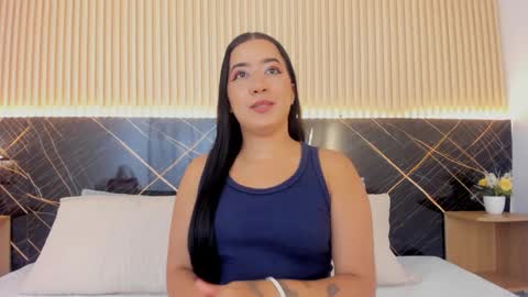 amy_leah_ online show from January 7, 3:20 am