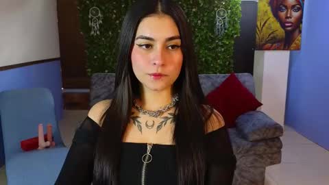 Snapshot of amy_lovelydoll chatting on December 5, 8:16 pm Amy online show from December 5, 8:16 pm