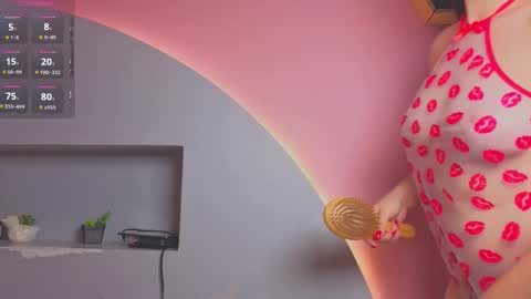  Amy  nickname Kirby online show from October 21, 11:16 pm