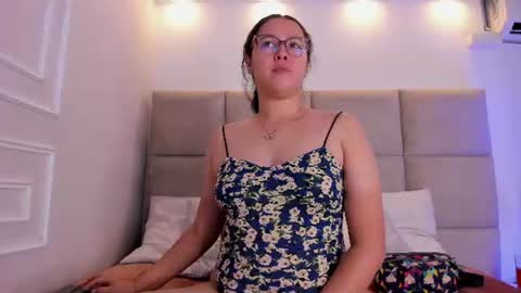 Amy Adams online show from July 8, 5:01 am