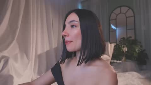 Amy Armstrong online show from February 5, 10:36 pm