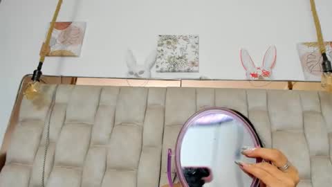 Amy Cortes online show from November 2, 7:05 pm