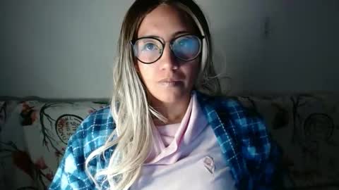 Snapshot of amycosplay99 chatting on December 29, 5:31 am amycosplay99 online show from December 29, 5:31 am