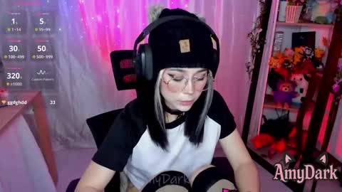 Amy online show from November 19, 11:05 pm