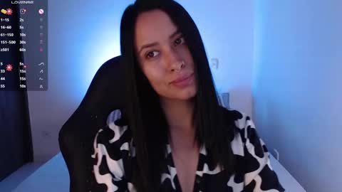 Snapshot of amyharlow_ chatting on December 11, 3:26 pm Jenn  online show from December 11, 3:26 pm