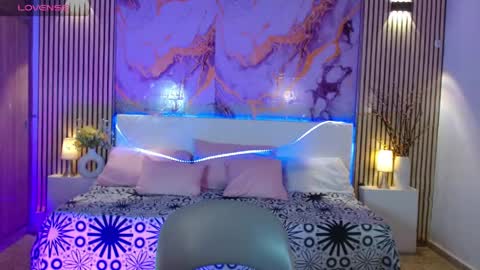 amyjohnsonn online show from May 29, 4:43 am