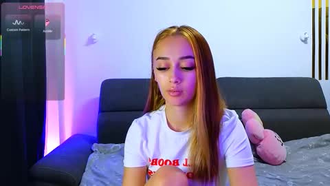 Snapshot of amykentt chatting on September 12, 2:50 pm amykentt online show from September 12, 2:50 pm