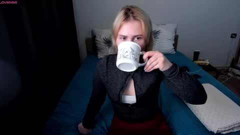 amymilson online show from April 18, 4:33 pm