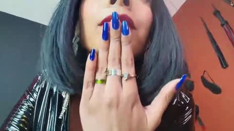 Amy Wong Grey online show from December 18, 8:47 pm