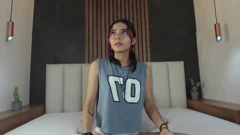 Snapshot of amypalmmer chatting on February 18, 11:33 am AMMY online show from February 18, 11:33 am