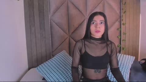 Snapshot of amypalmmer chatting on December 5, 11:41 am AMMY online show from December 5, 11:41 am