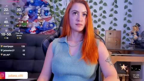 Snapshot of amypond__ chatting on December 10, 10:16 pm Amy online show from December 10, 10:16 pm
