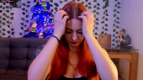 Snapshot of amypond__ chatting on December 16, 11:18 pm Amy online show from December 16, 11:18 pm