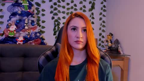 Snapshot of amypond__ chatting on December 22, 1:34 am Amy online show from December 22, 1:34 am