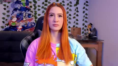Snapshot of amypond__ chatting on December 30, 11:38 pm Amy online show from December 30, 11:38 pm