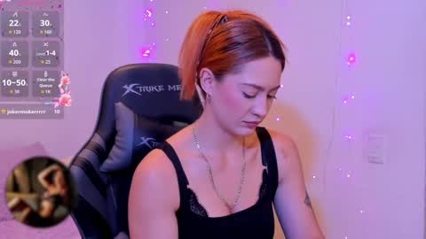 Snapshot of amypond__ chatting on September 18, 7:16 pm Amy online show from September 18, 7:16 pm