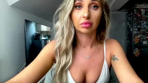 amyroberta92 online show from July 23, 6:44 am