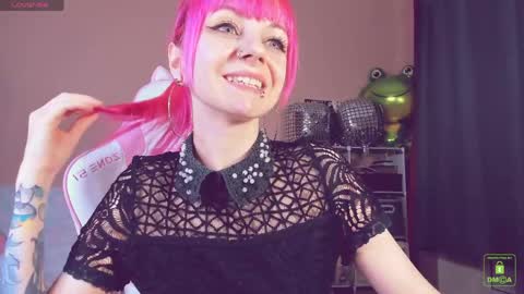 Amy Rose online show from April 14, 6:25 pm