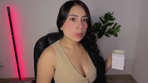 Snapshot of amyross1 chatting on September 14, 7:18 am Aleja  online show from September 14, 7:18 am