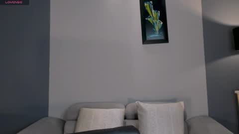 AMY R  online show from April 28, 12:10 pm