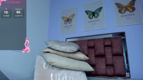 Snapshot of amysc chatting on February 1, 1:44 am Amy online show from February 1, 1:44 am