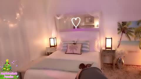 Snapshot of amyvalentine chatting on December 3, 6:43 am AmyValentine online show from December 3, 6:43 am