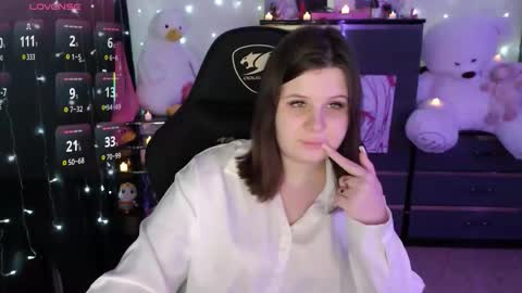 amyvibes online show from December 5, 8:38 pm