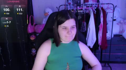 Snapshot of amyvibes chatting on May 5, 6:38 pm amyvibes online show from May 5, 6:38 pm