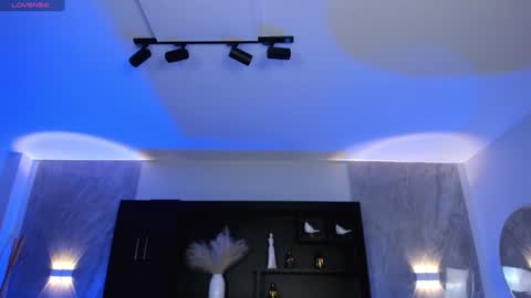 AMY WALKER online show from January 17, 10:11 am