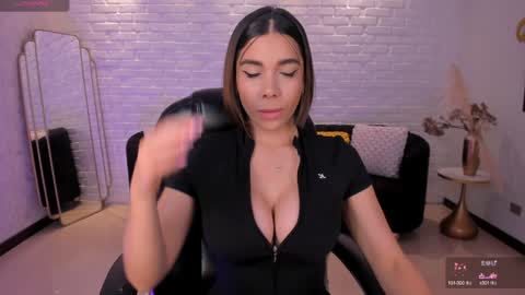 AMY WALKER online show from January 26, 10:34 am