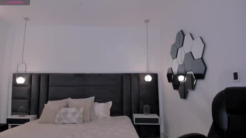 AMY WALKER online show from January 28, 10:12 am