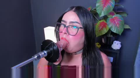 amywhitte_ online show from April 5, 3:47 am