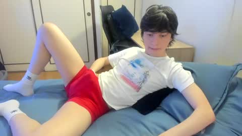 Snapshot of an0nymouse3 chatting on June 18, 8:02 pm Alex online show from June 18, 8:02 pm