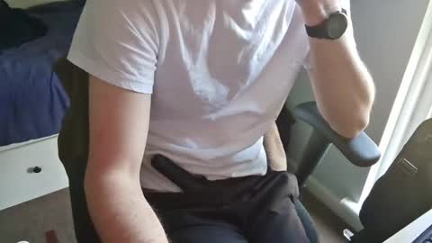 A online show from April 22, 8:17 am