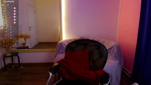 Angie online show from February 7, 3:01 am