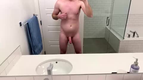 Snapshot of an851986 chatting on December 14, 6:30 am an851986 online show from December 14, 6:30 am