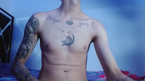 Snapshot of ana_angel1414 chatting on February 12, 9:37 am ana_angel1414 online show from February 12, 9:37 am