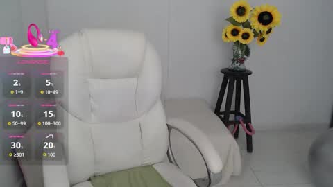  Ana  online show from October 9, 12:08 am