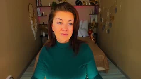 Ana online show from October 4, 10:13 am